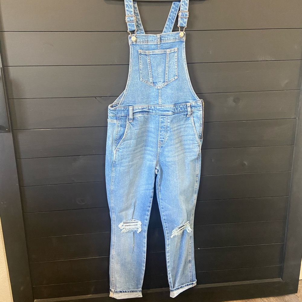 Womens denim cropped overalls